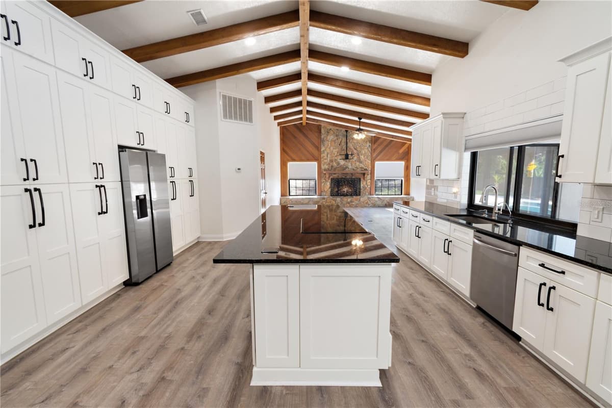 280 SANTA ROSA DRIVE — photo 6 of 44