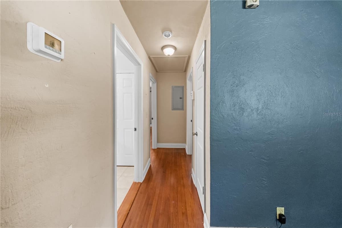 553 LANVALE AVENUE — photo 11 of 21