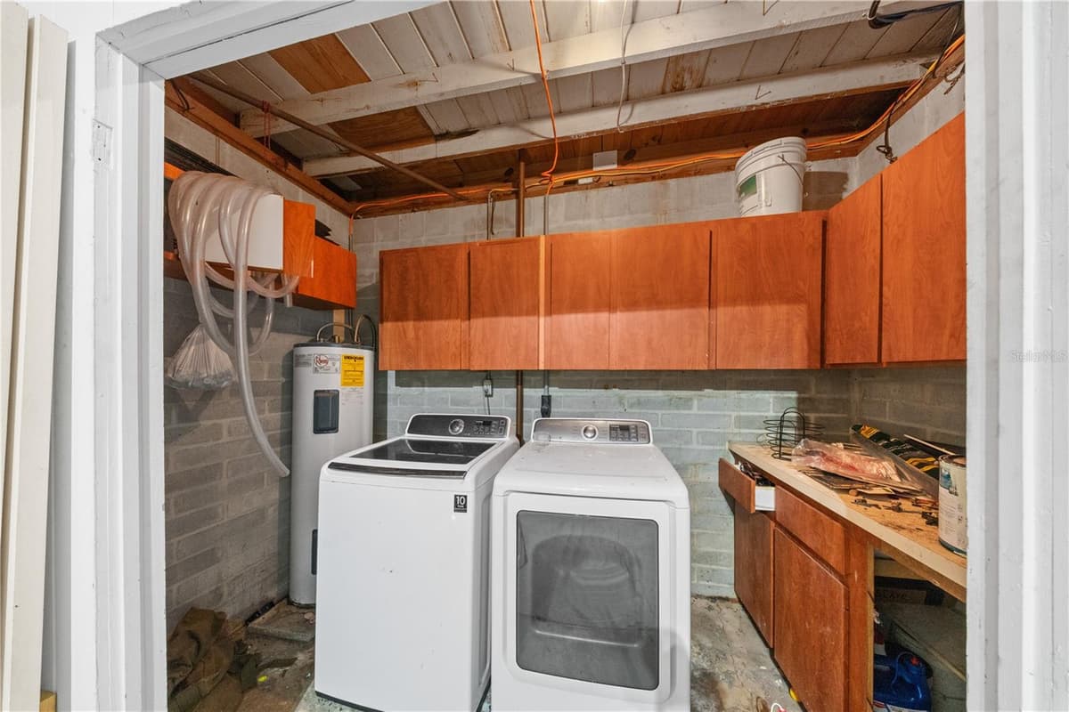 553 LANVALE AVENUE — photo 19 of 21