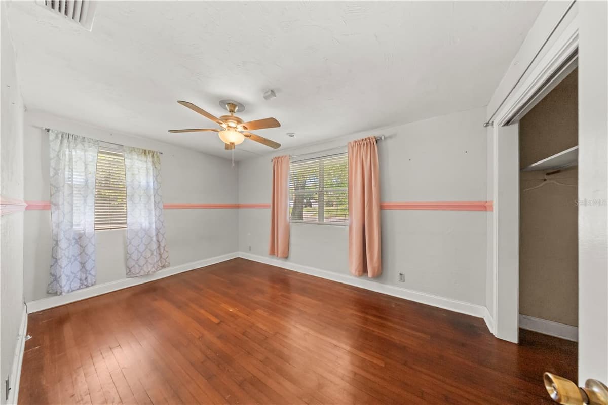 553 LANVALE AVENUE — photo 17 of 21