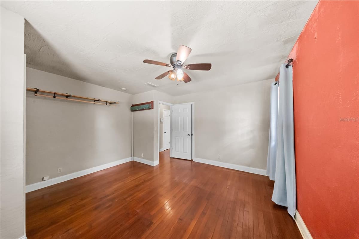 553 LANVALE AVENUE — photo 14 of 21