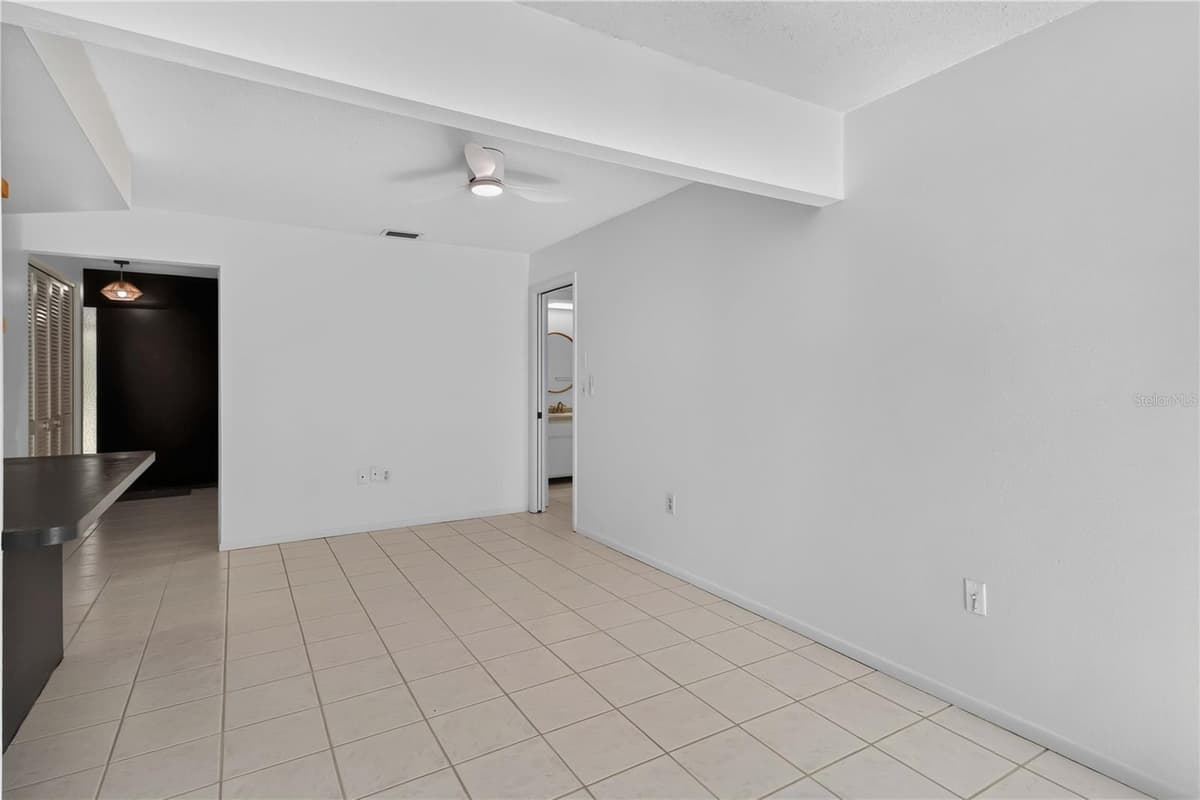 4825 HUNTLEIGH DRIVE — photo 18 of 33