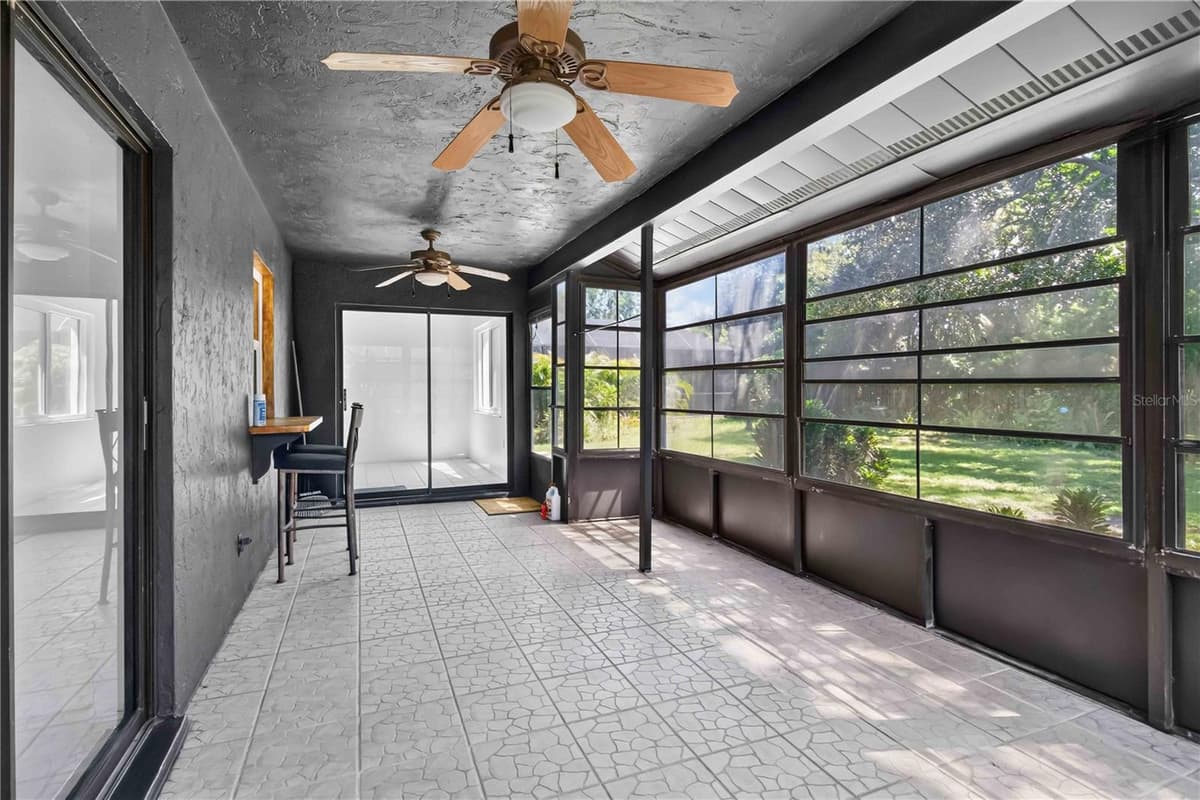 4825 HUNTLEIGH DRIVE — photo 30 of 33