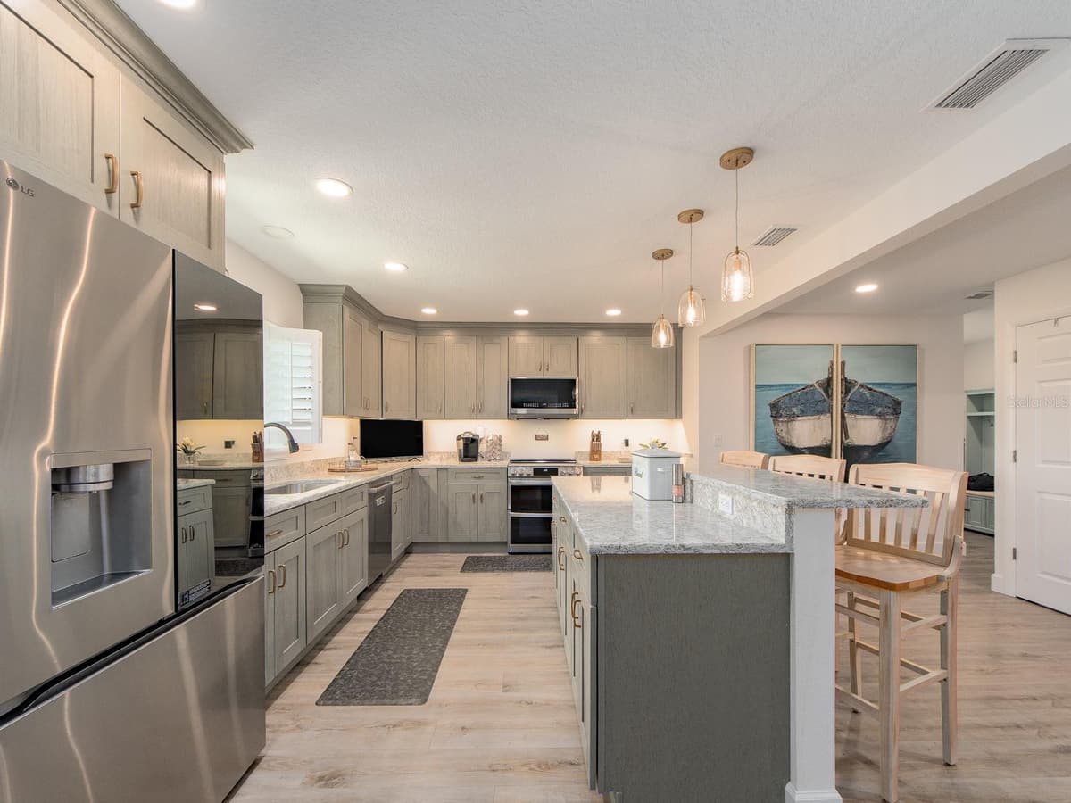 1207 TIMBERBROOKE DRIVE — photo 4 of 42