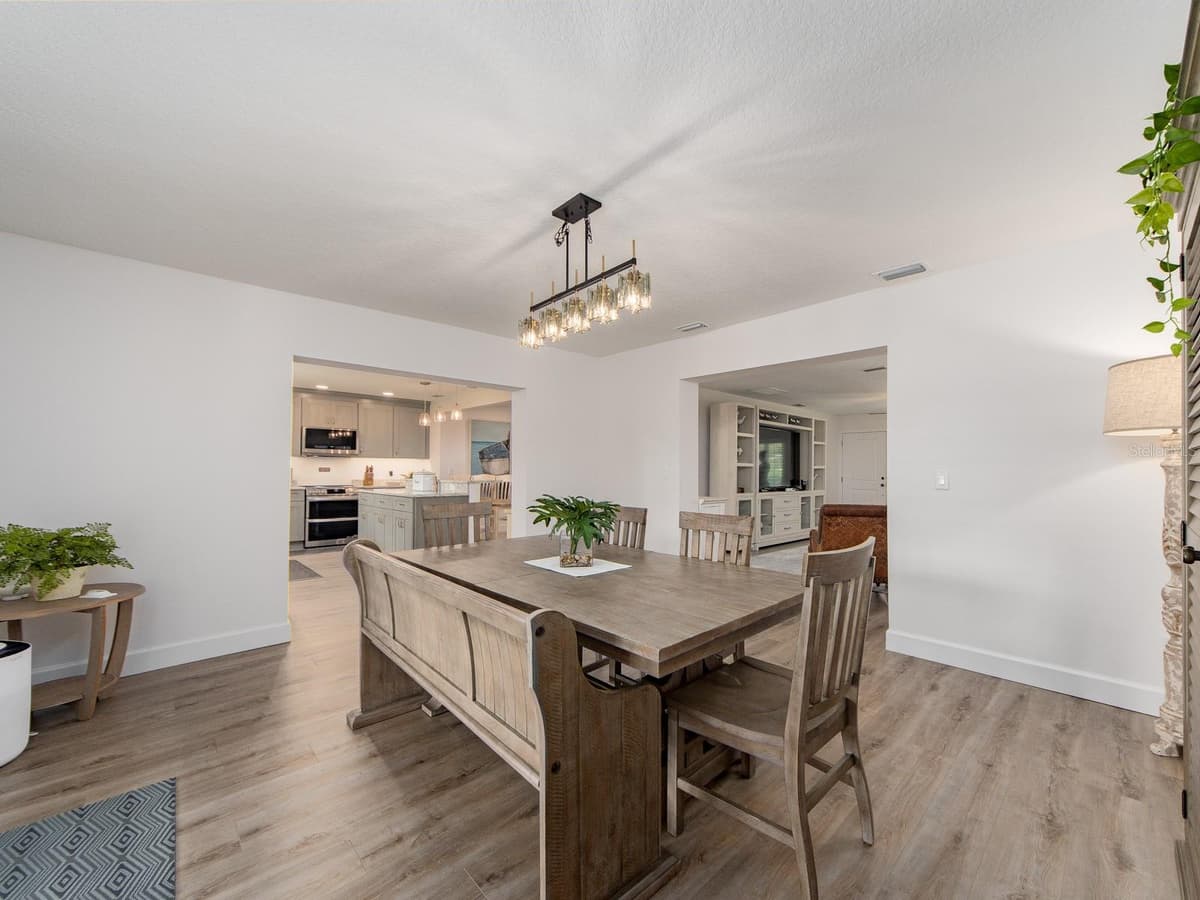 1207 TIMBERBROOKE DRIVE — photo 12 of 42