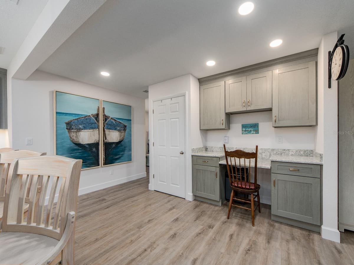 1207 TIMBERBROOKE DRIVE — photo 8 of 42