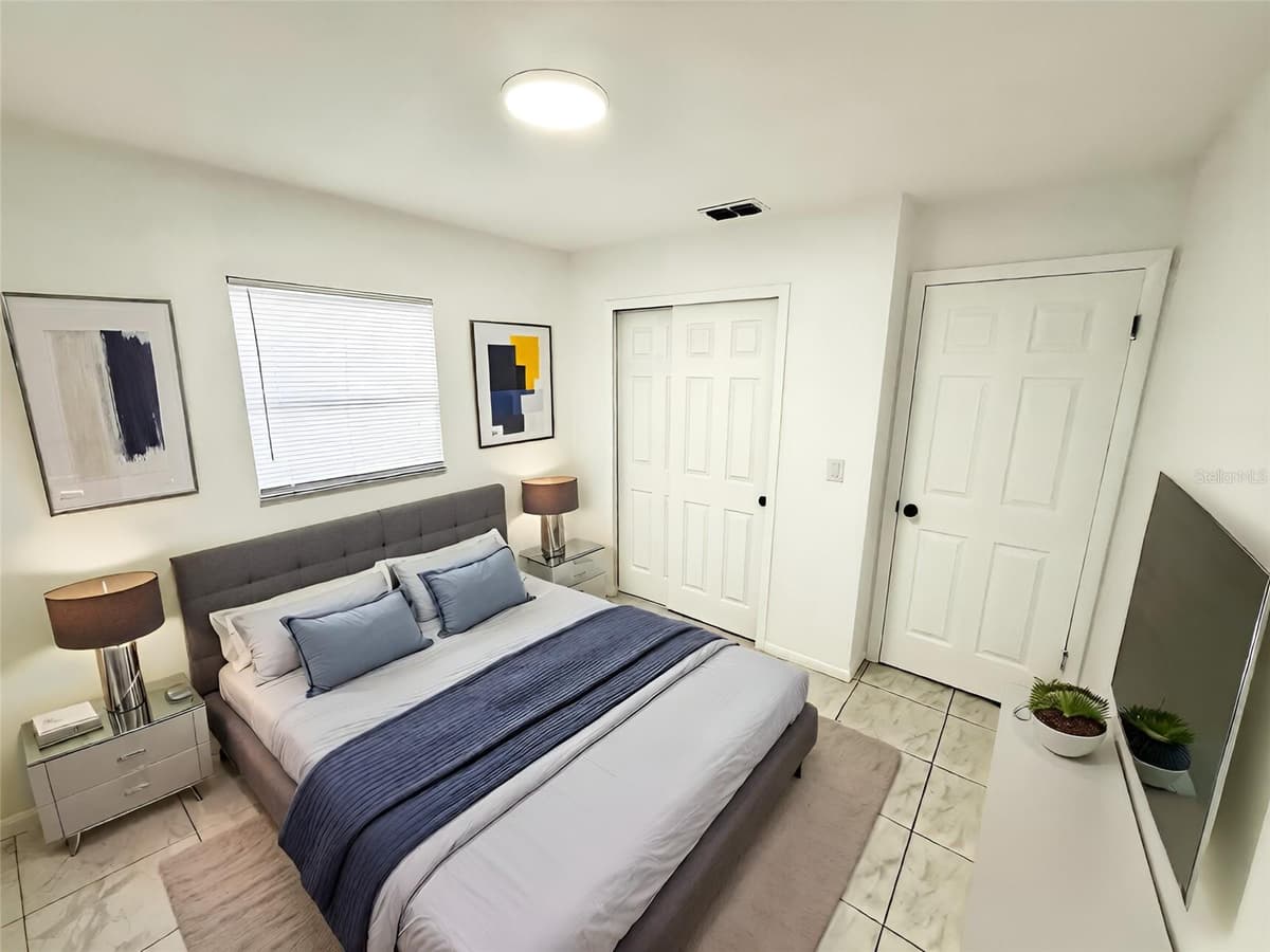 432 JOHN STREET — photo 6 of 16