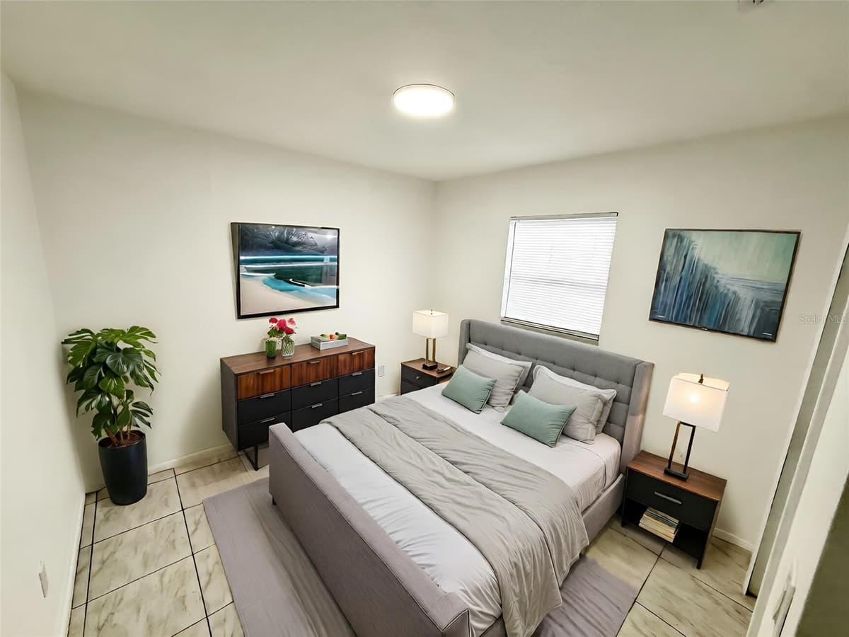 432 JOHN STREET — photo 5 of 16