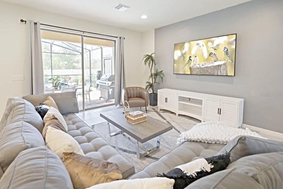 8896 BENGAL COURT — photo 4 of 26