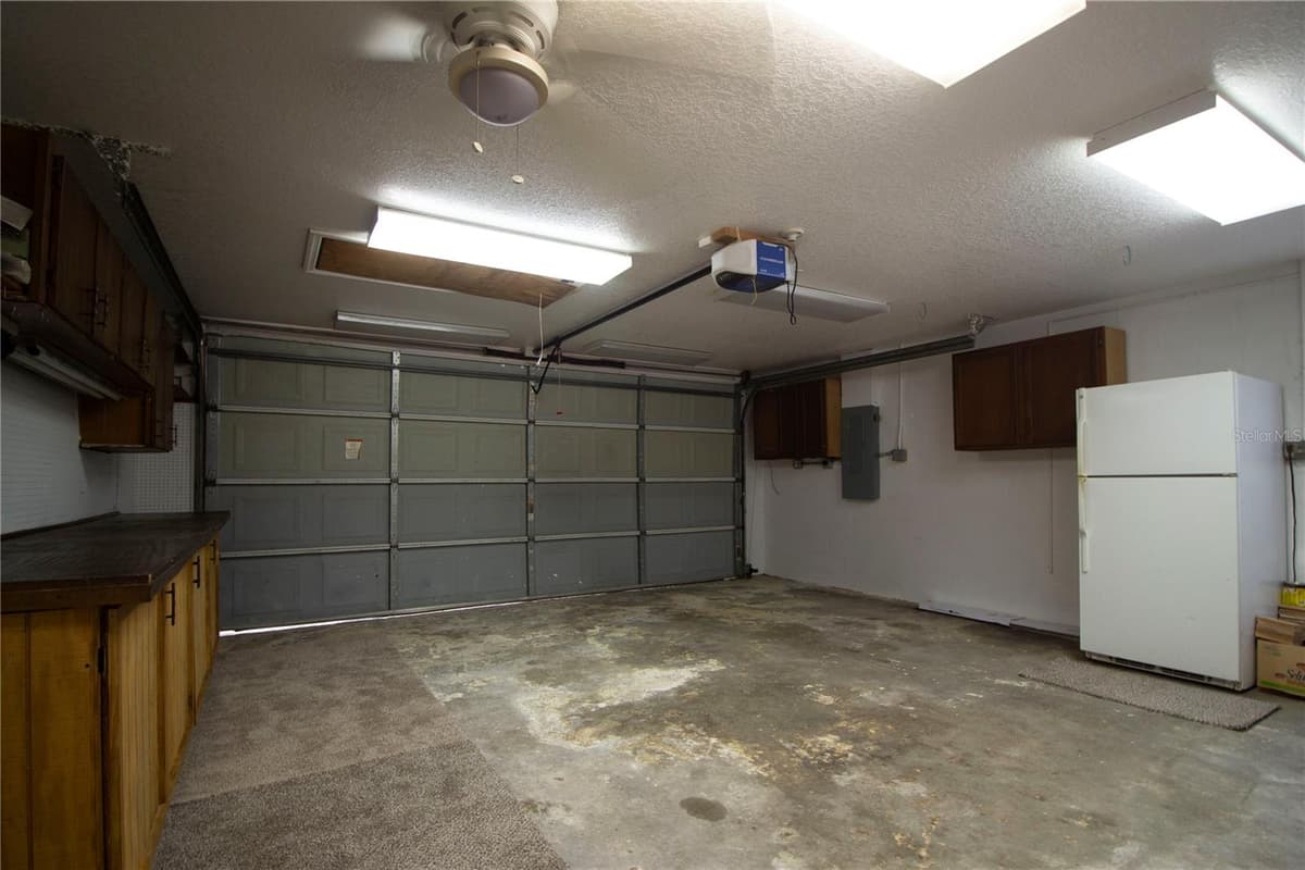 8609 HORIZON LANE — photo 38 of 41