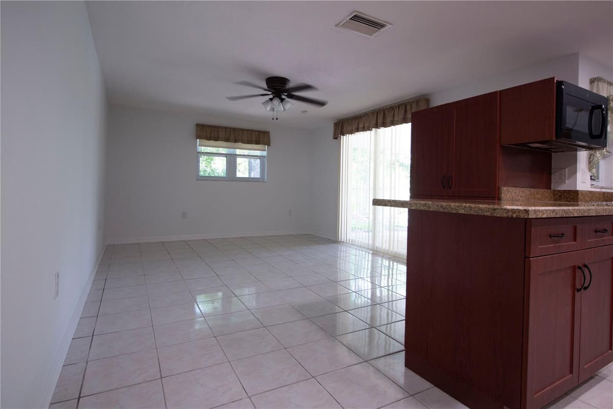 8609 HORIZON LANE — photo 15 of 41