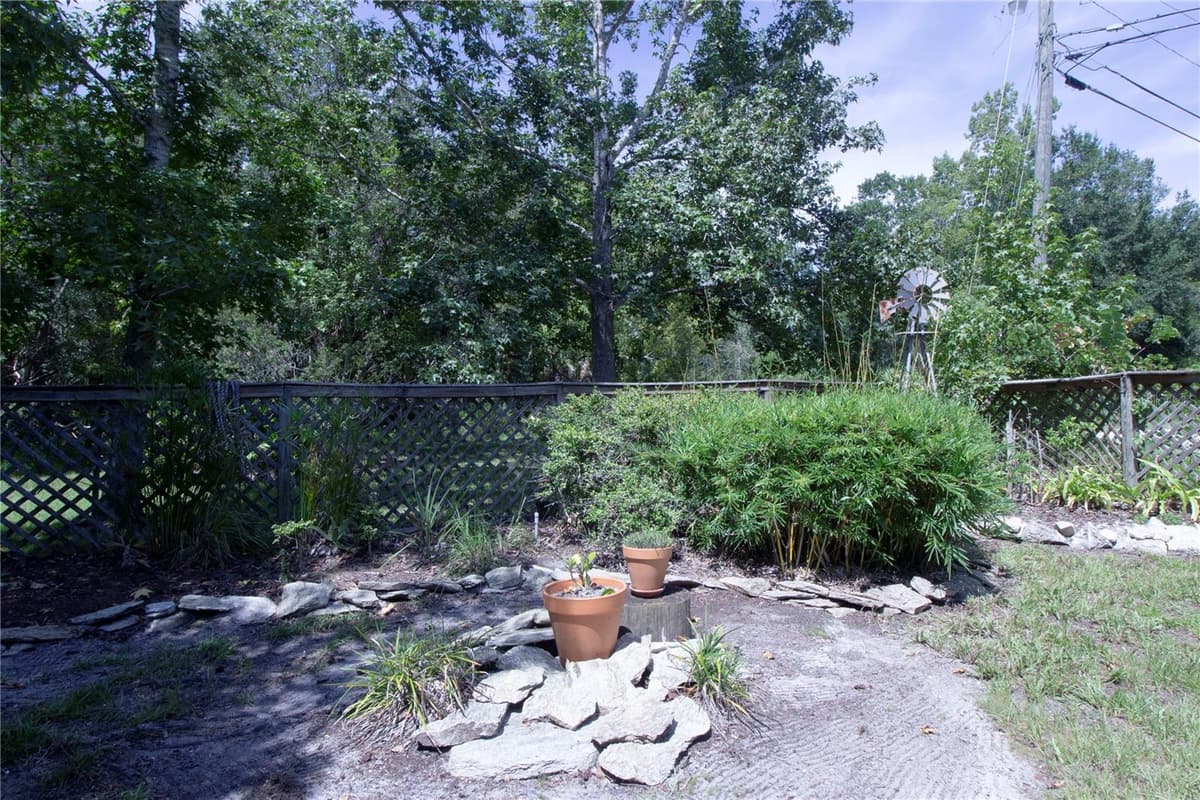 8609 HORIZON LANE — photo 37 of 41