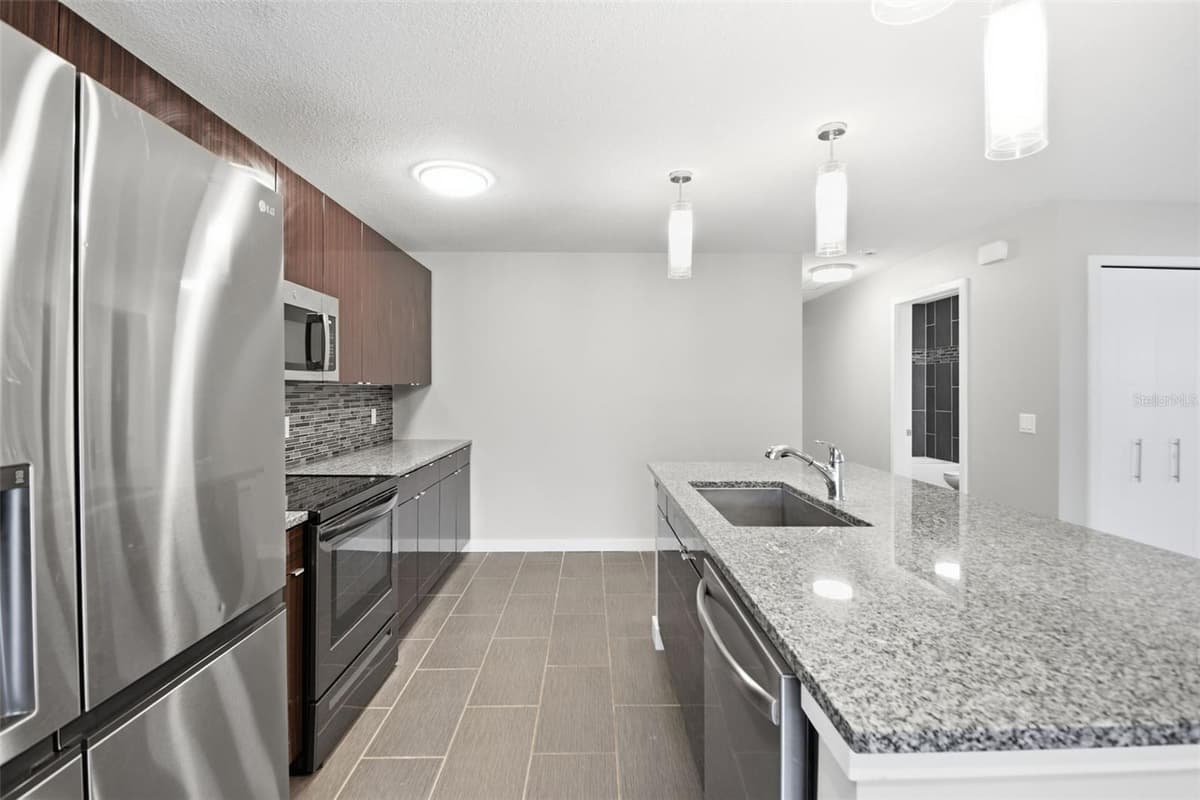 2303 BAHIA VISTA STREET — photo 17 of 54