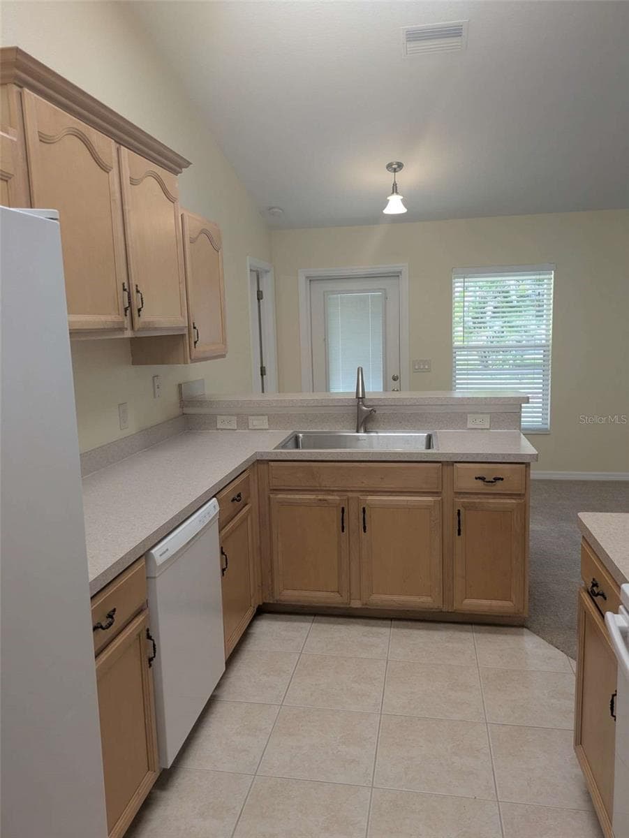 3664 MADAGASCAR AVENUE — photo 10 of 40