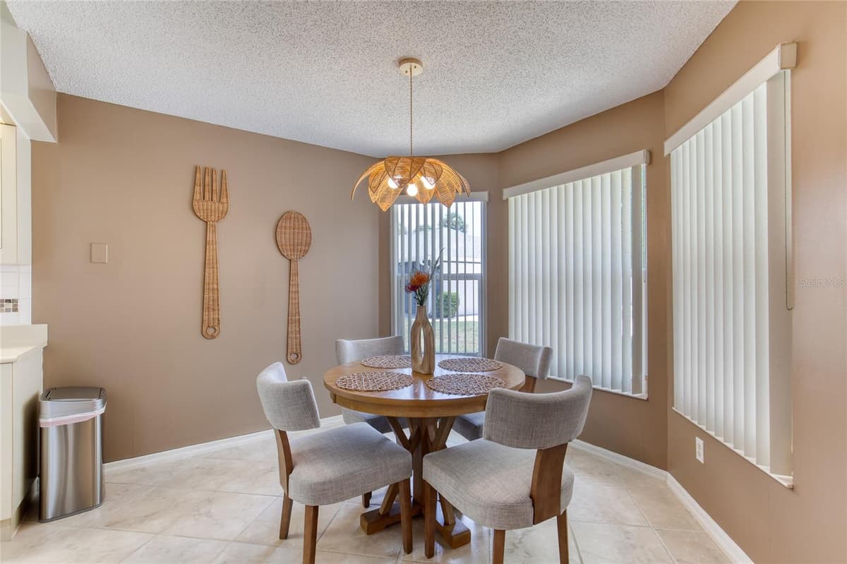 982 BREEZEMONT COURT — photo 13 of 69