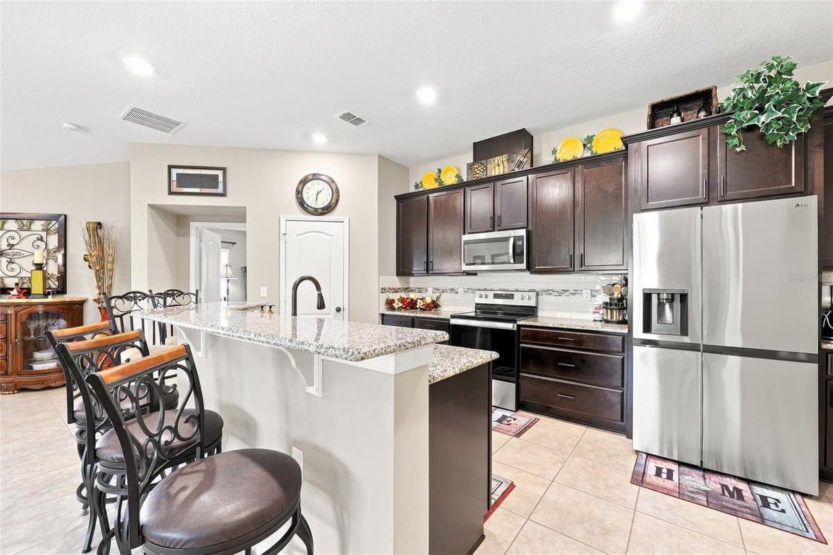 2328 CARRIAGE POINTE LOOP — photo 16 of 31