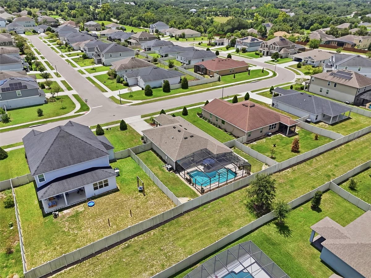2328 CARRIAGE POINTE LOOP — photo 6 of 31