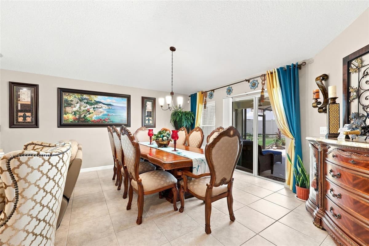 2328 CARRIAGE POINTE LOOP — photo 13 of 31