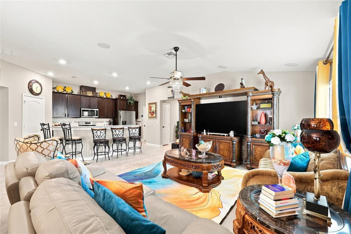 2328 CARRIAGE POINTE LOOP — photo 12 of 31