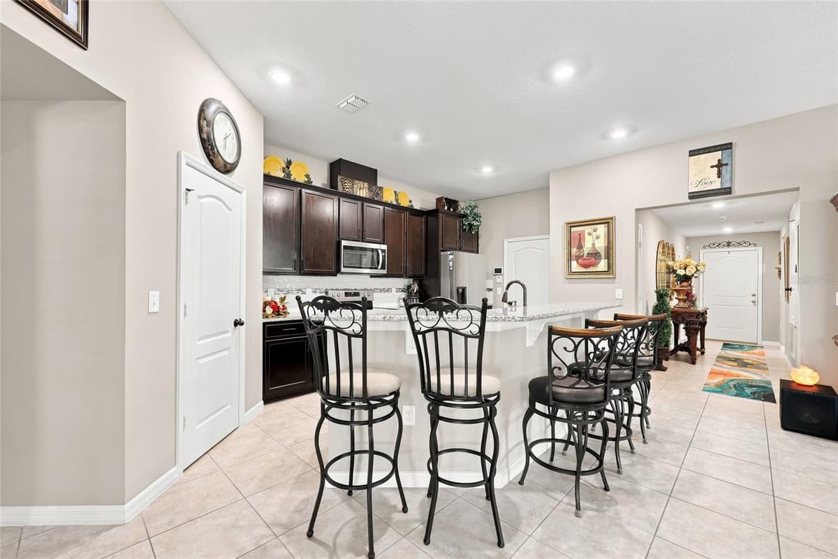 2328 CARRIAGE POINTE LOOP — photo 14 of 31