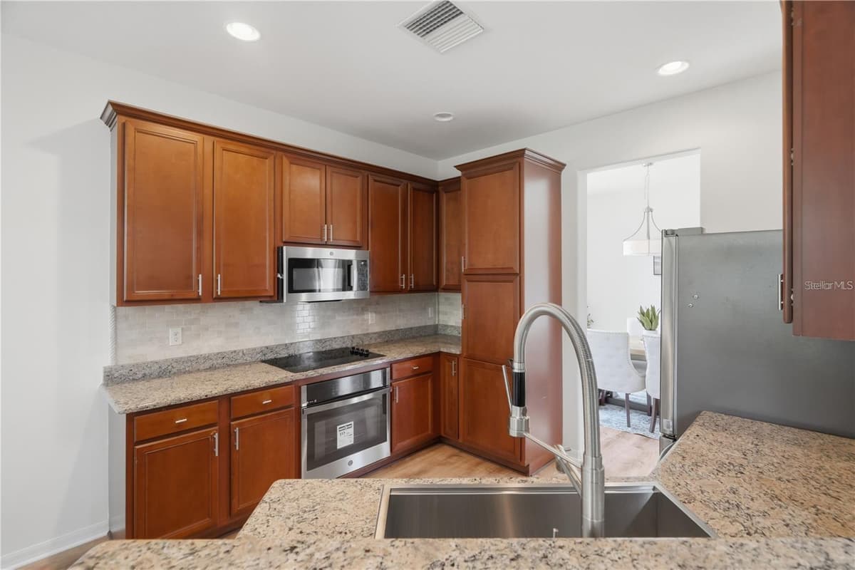 27325 MISTFLOWER DRIVE — photo 13 of 48