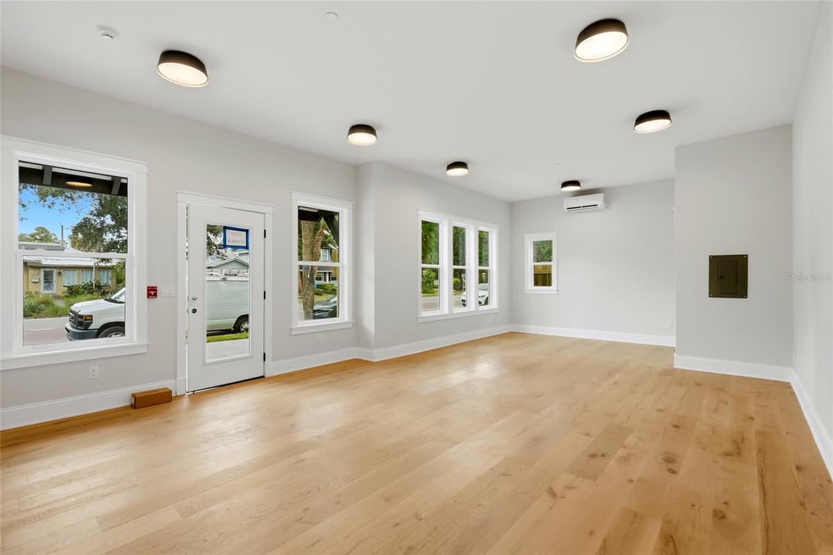 2540 1ST AVENUE — photo 4 of 55