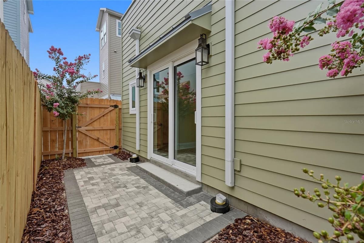 2540 1ST AVENUE — photo 34 of 55