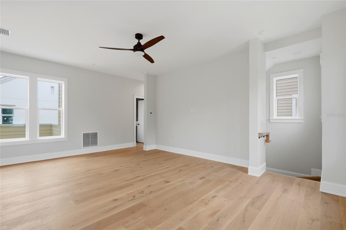 2540 1ST AVENUE — photo 9 of 55