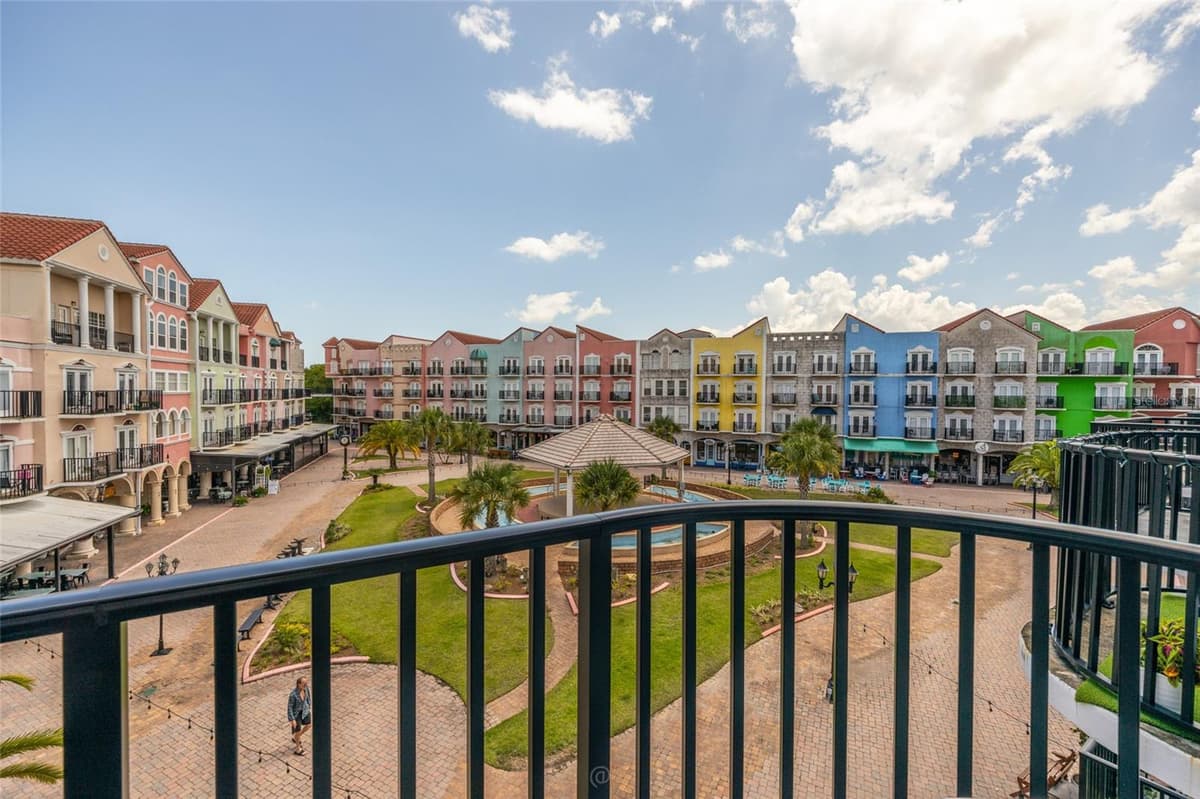101 PALM HARBOR PARKWAY — photo 9 of 17