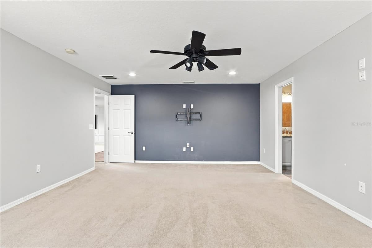 2810 MURCOTT STREET — photo 21 of 41