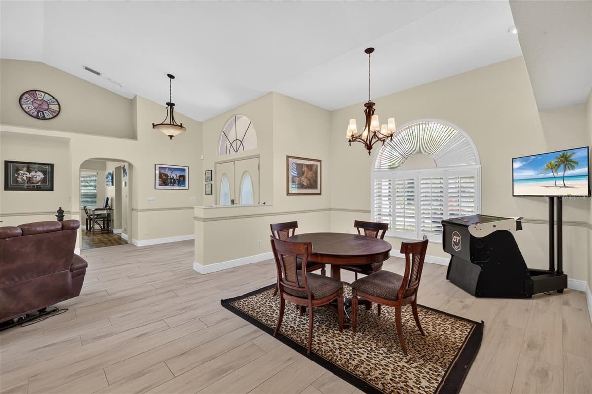 17368 NORSEMAN AVENUE — photo 6 of 41