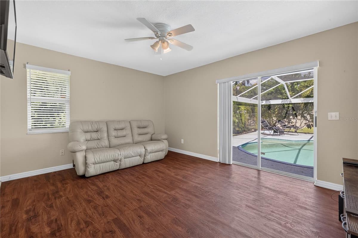 17368 NORSEMAN AVENUE — photo 23 of 41