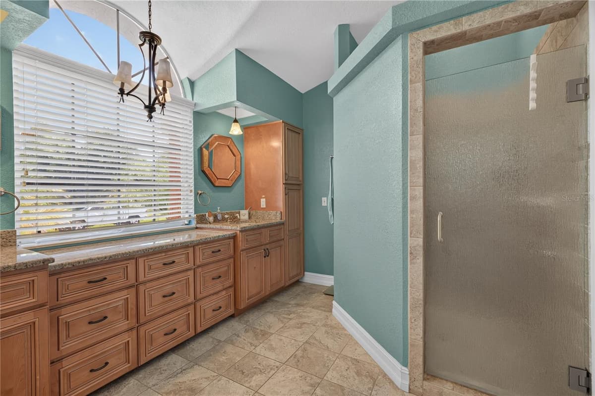 17368 NORSEMAN AVENUE — photo 11 of 41