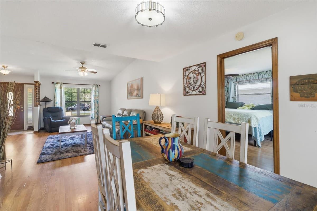 8830 AMBOY DRIVE — photo 9 of 38