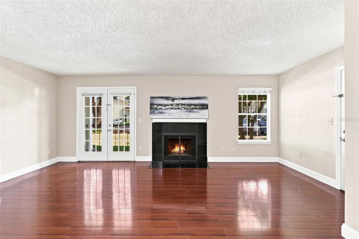 2550 ALAFAYA TRAIL — photo 6 of 27