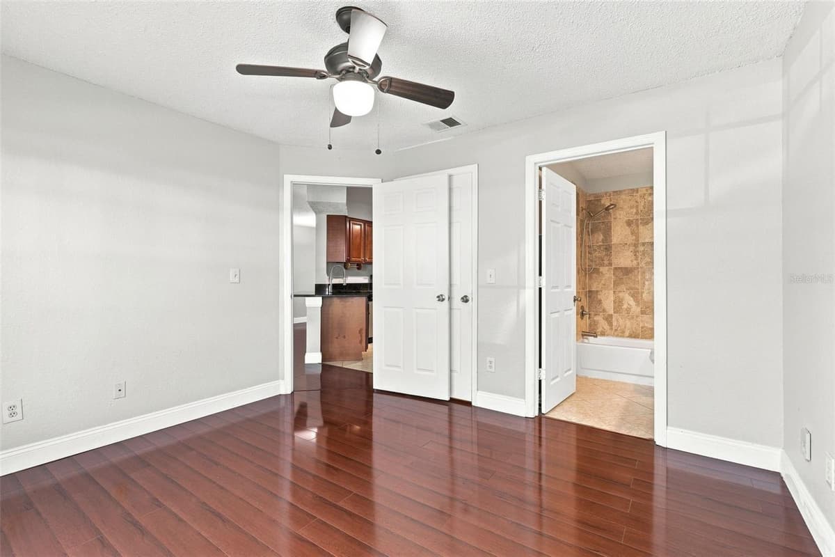 2550 ALAFAYA TRAIL — photo 18 of 27