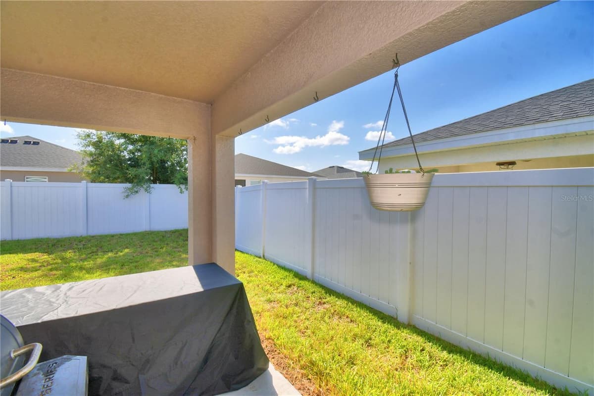 1390 MEZZAVALLE WAY — photo 48 of 64