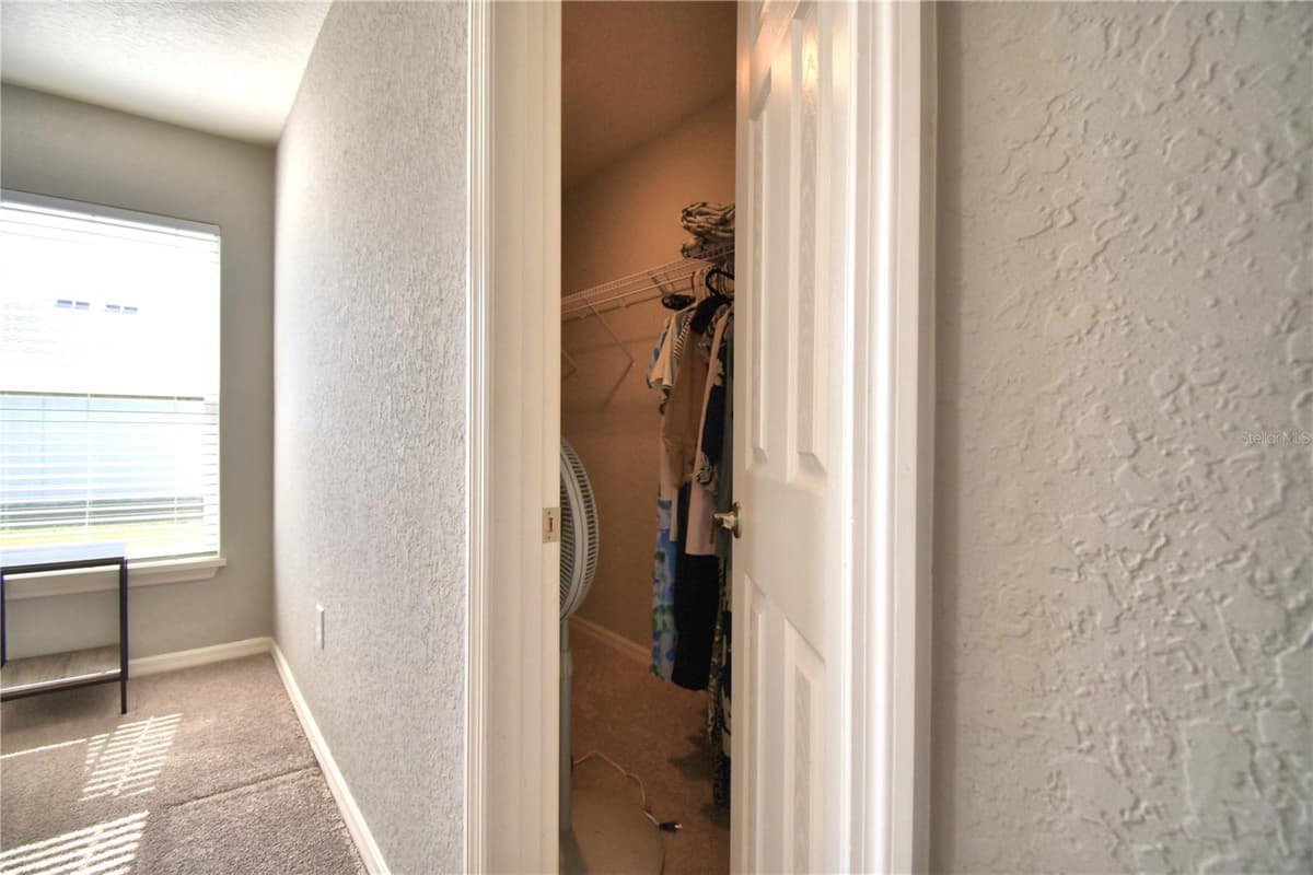 1390 MEZZAVALLE WAY — photo 27 of 64