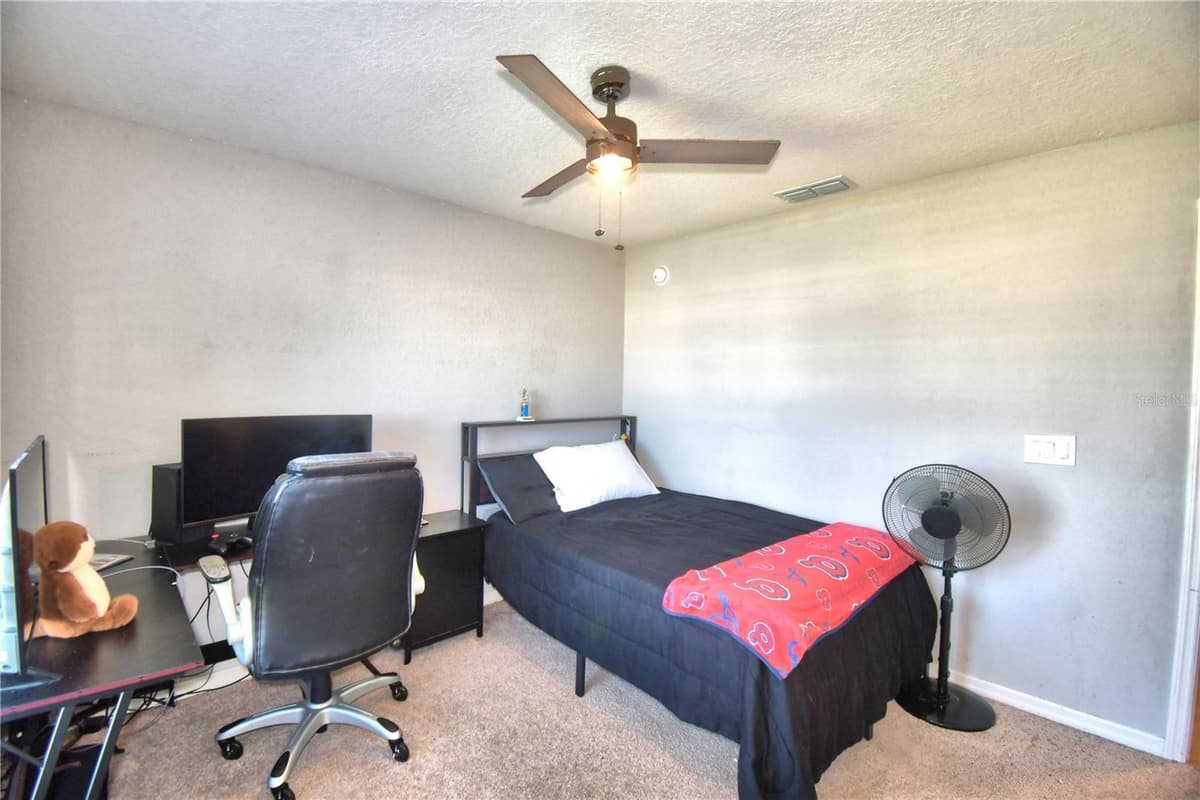 1390 MEZZAVALLE WAY — photo 33 of 64