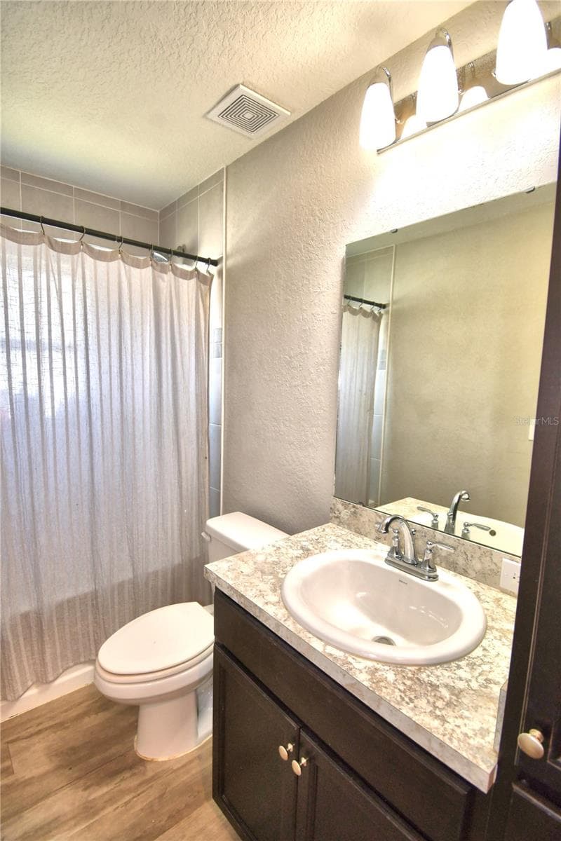 1390 MEZZAVALLE WAY — photo 39 of 64