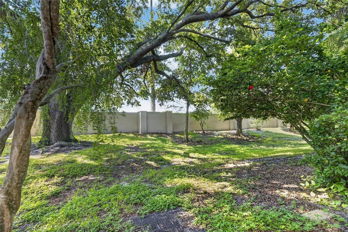 9831 BLUE PALM WAY — photo 33 of 35