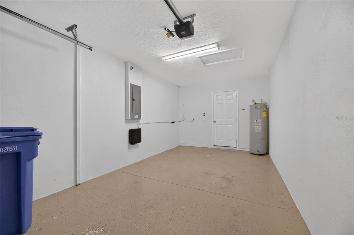 9831 BLUE PALM WAY — photo 30 of 35