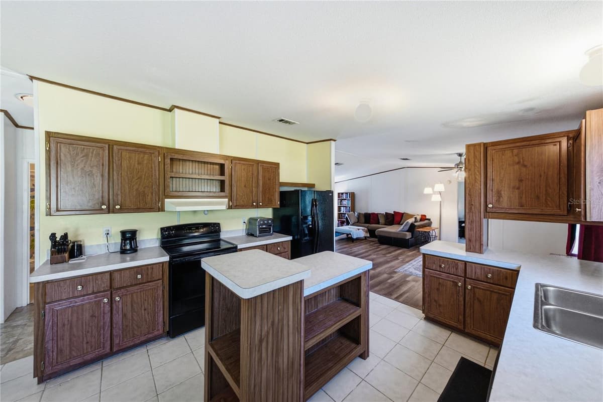 3410 ANATA DRIVE — photo 17 of 37