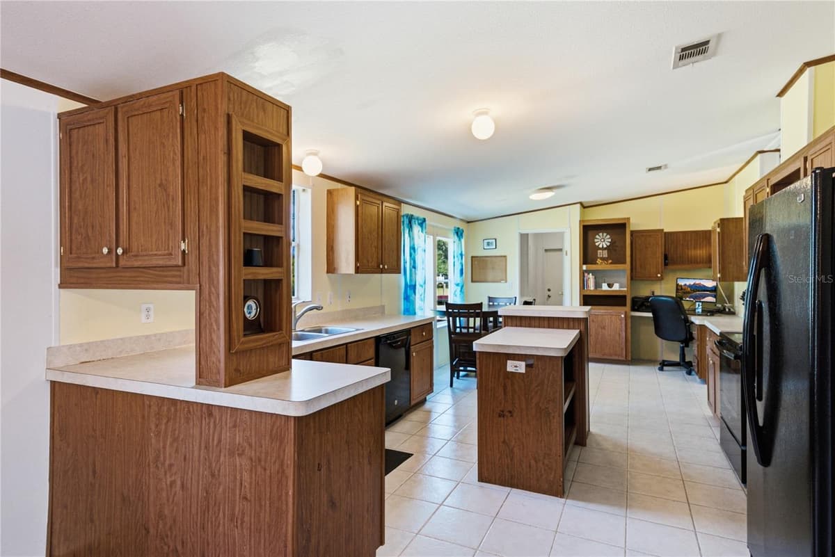 3410 ANATA DRIVE — photo 14 of 37