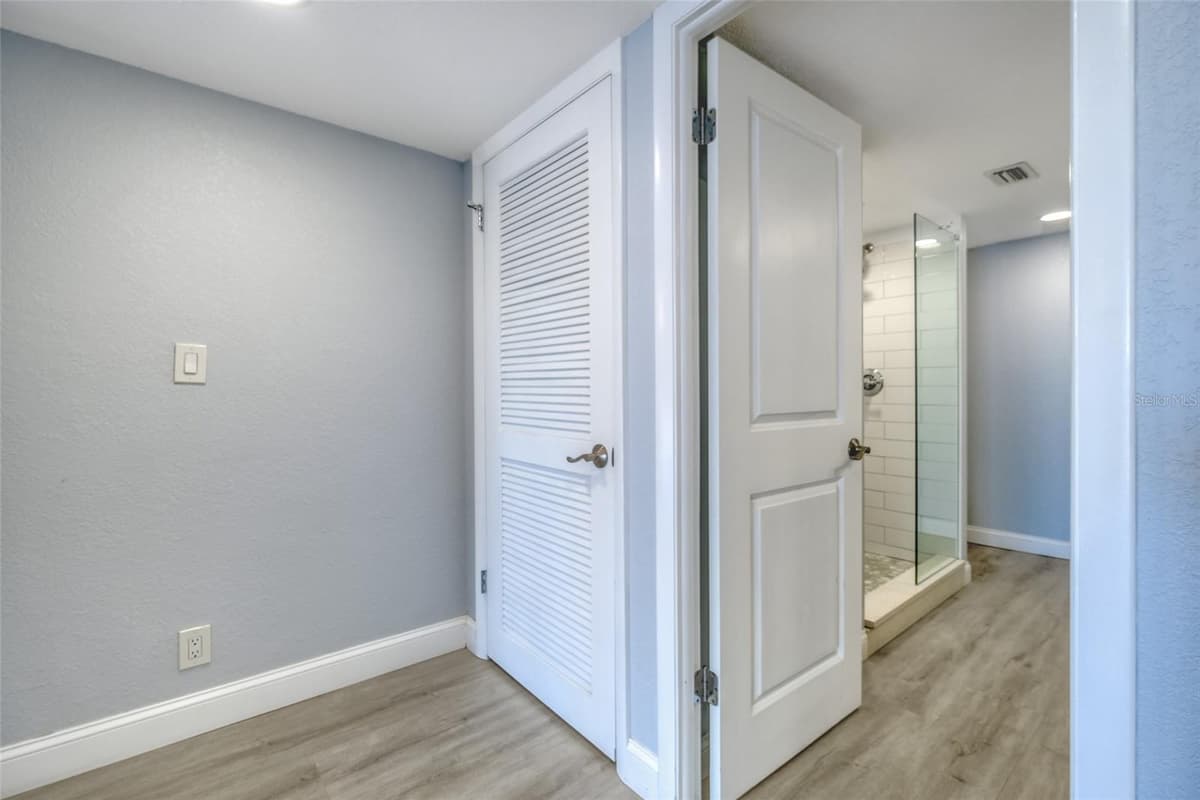 220 BELLEVIEW BOULEVARD — photo 30 of 71