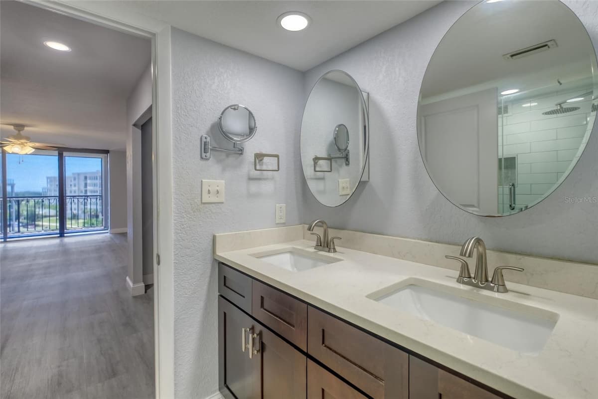 220 BELLEVIEW BOULEVARD — photo 45 of 71