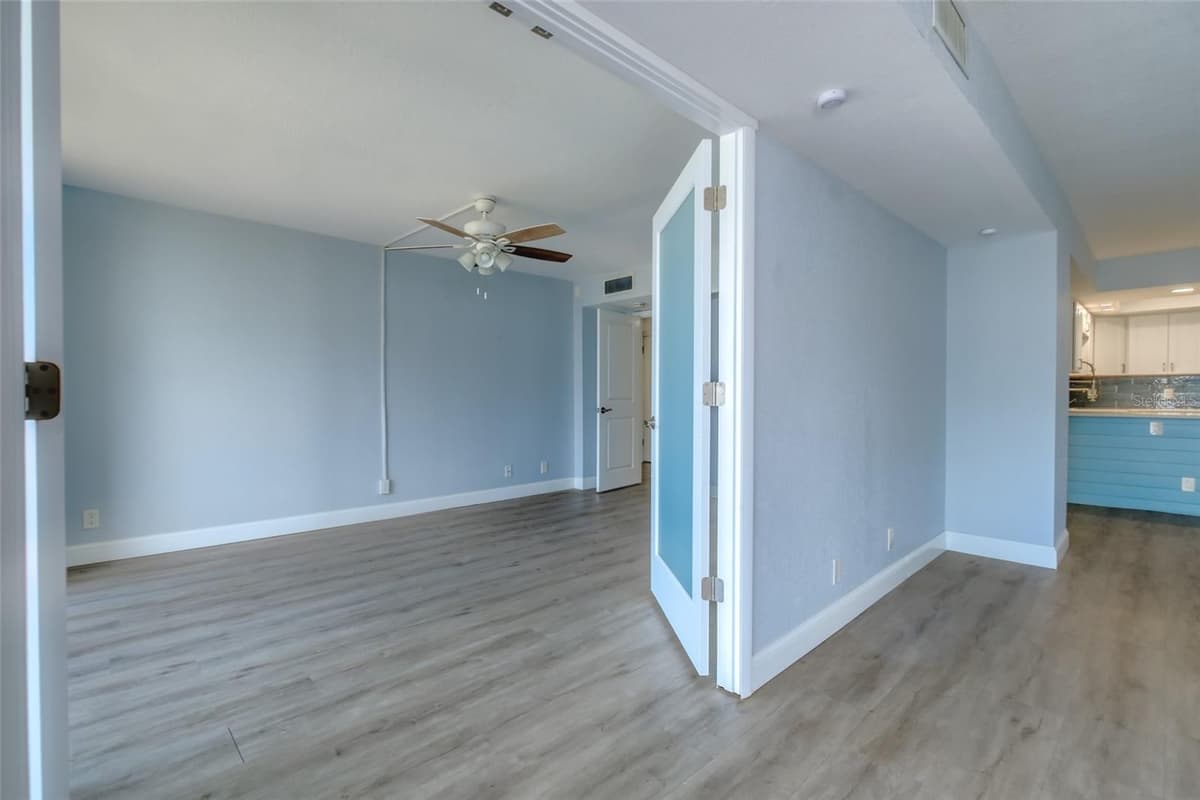 220 BELLEVIEW BOULEVARD — photo 24 of 71