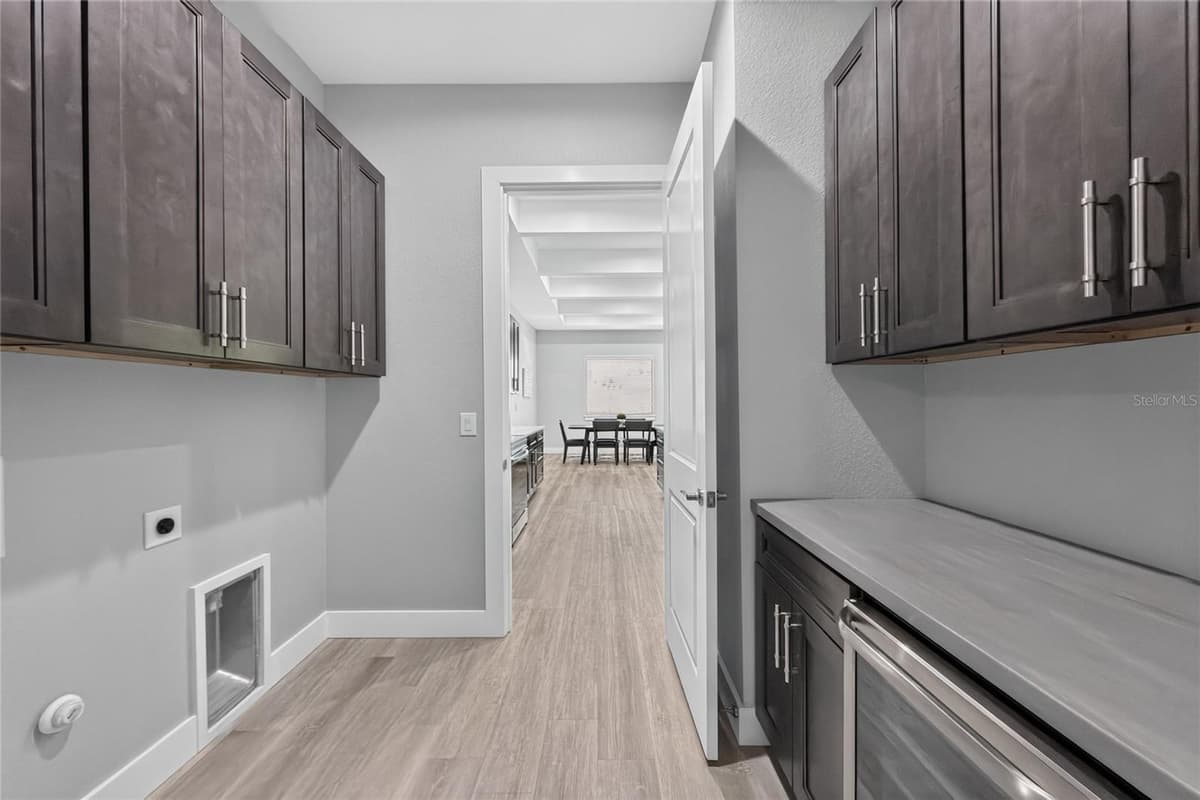 14077 EMERSON LANE — photo 37 of 57