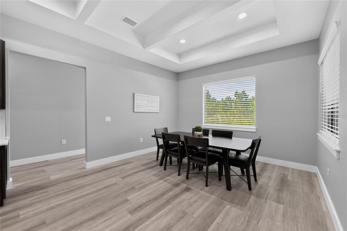 14077 EMERSON LANE — photo 21 of 57