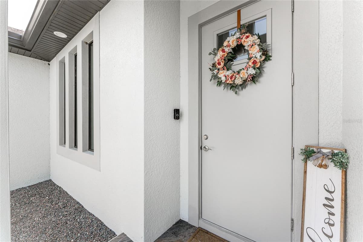 14077 EMERSON LANE — photo 10 of 57